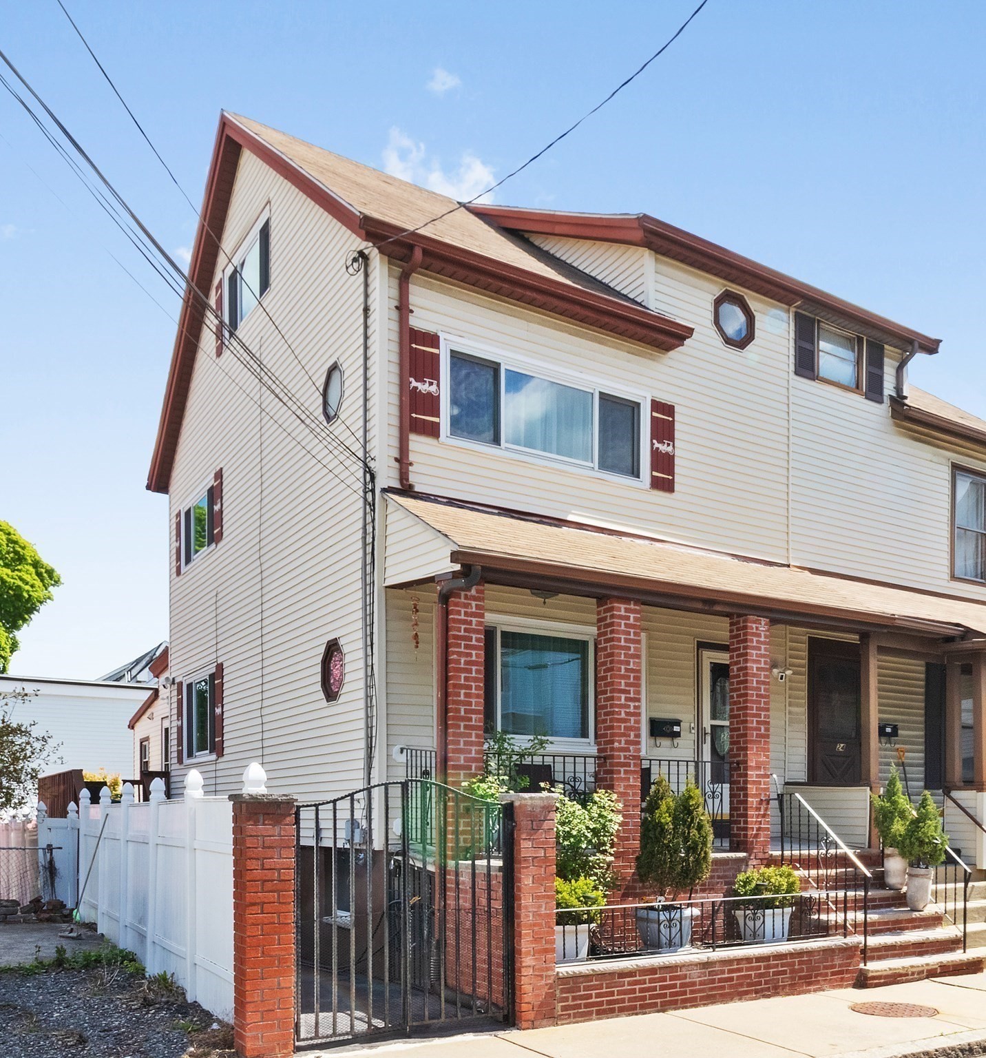 22 Wellington Ave, Somerville, MA 02145
