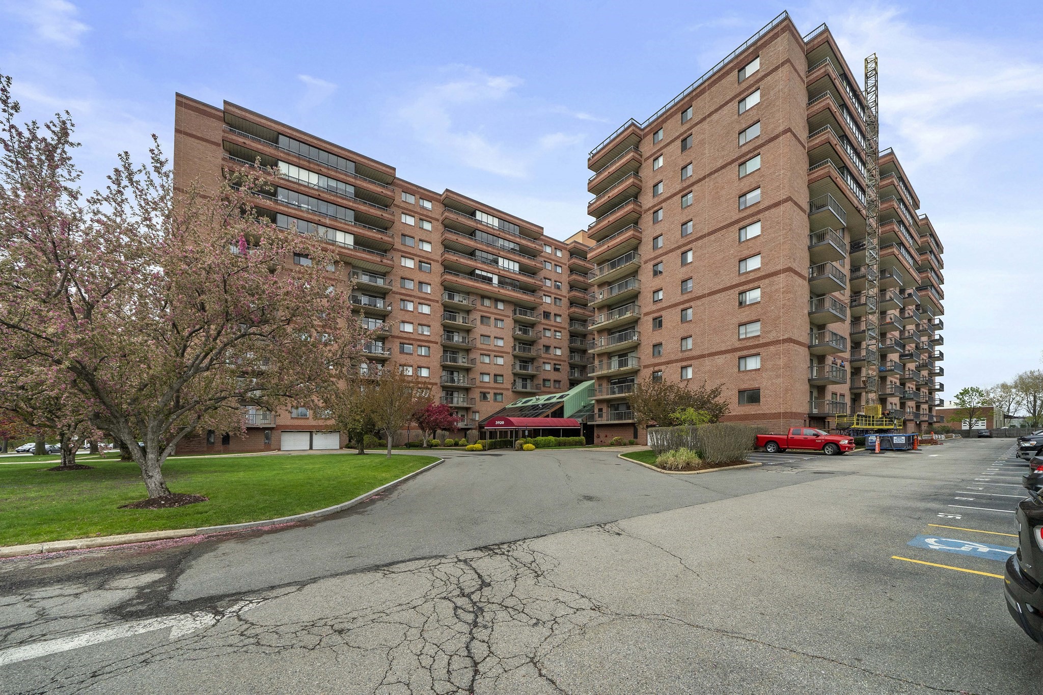 3920 Mystic Valley Parkway Uni Unit 708, Medford, MA 02155