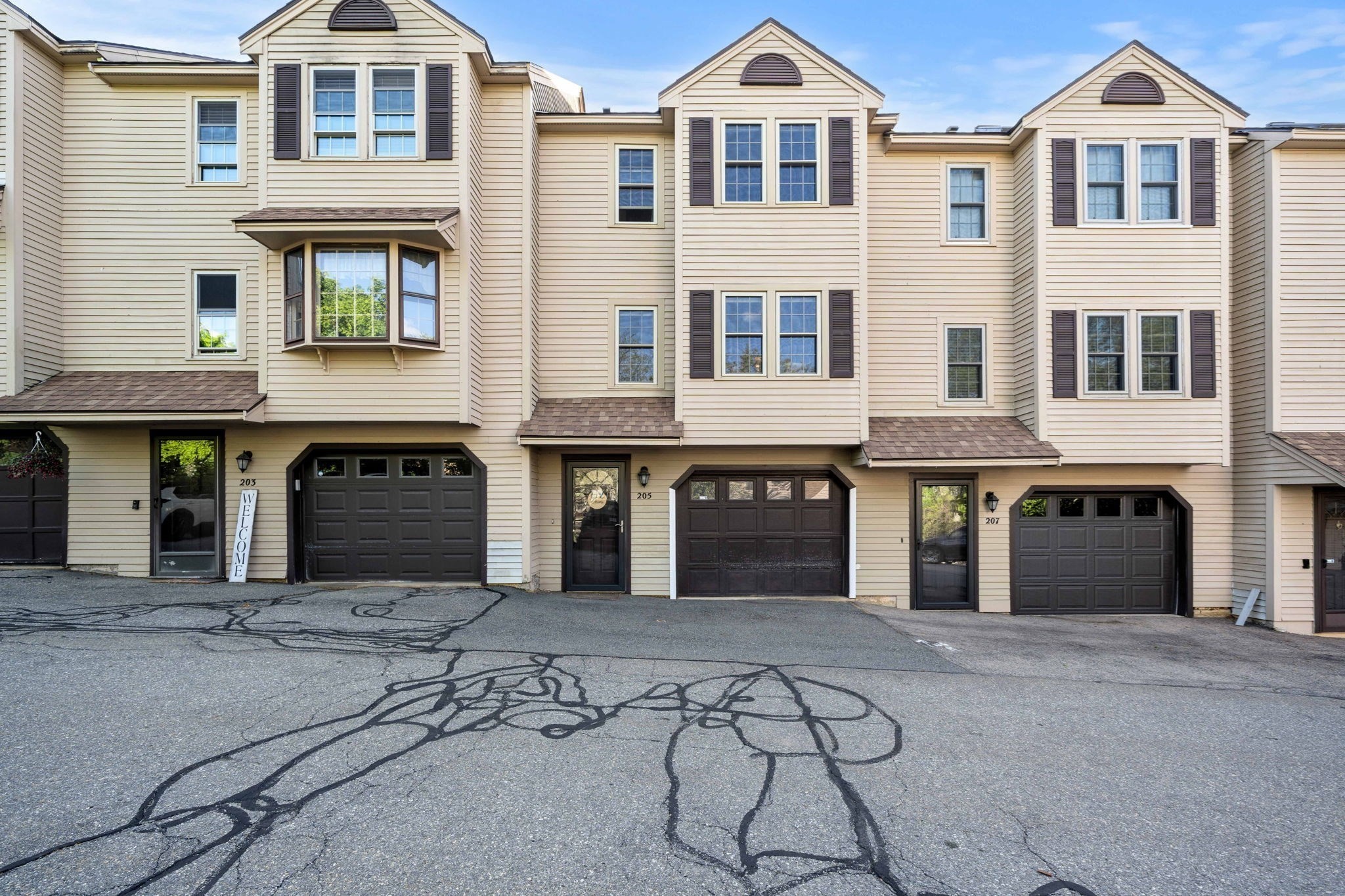 205 Morgan Dr Unit 205, Haverhill, MA 01832