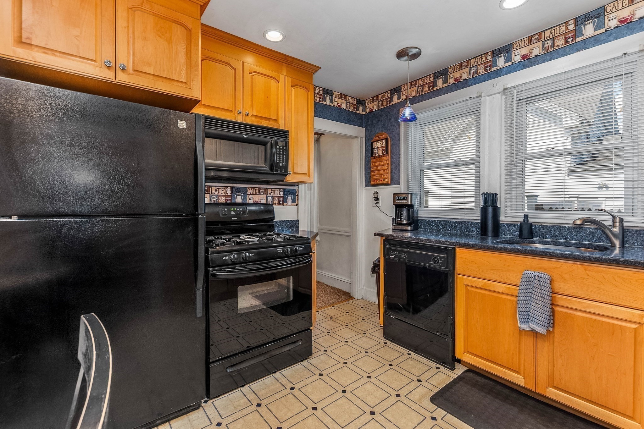 31 Cleveland Street, Hyde Park, Boston, MA 02136 - Image 10