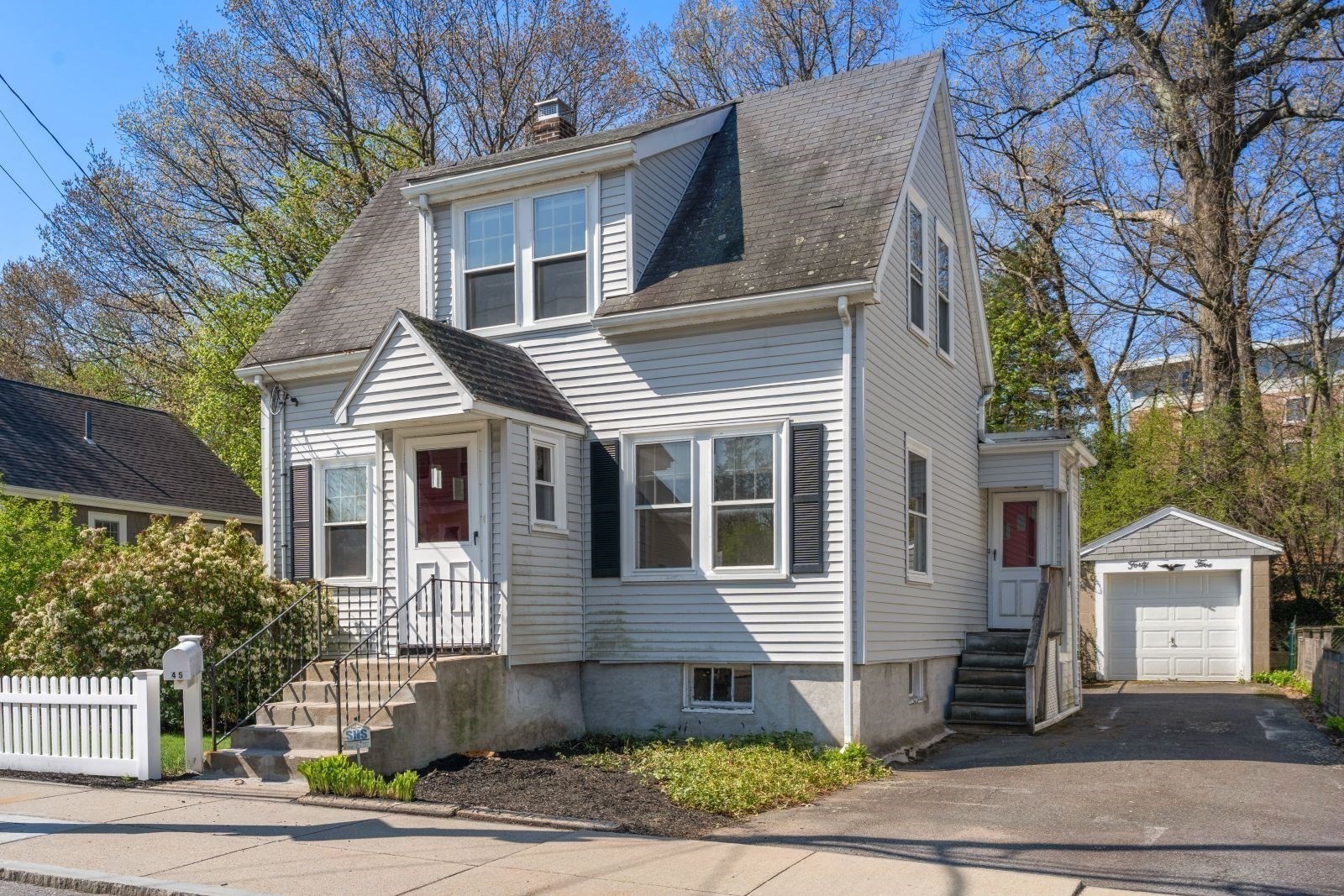 45 Edgemere Rd, West Roxbury, Boston, MA 02132