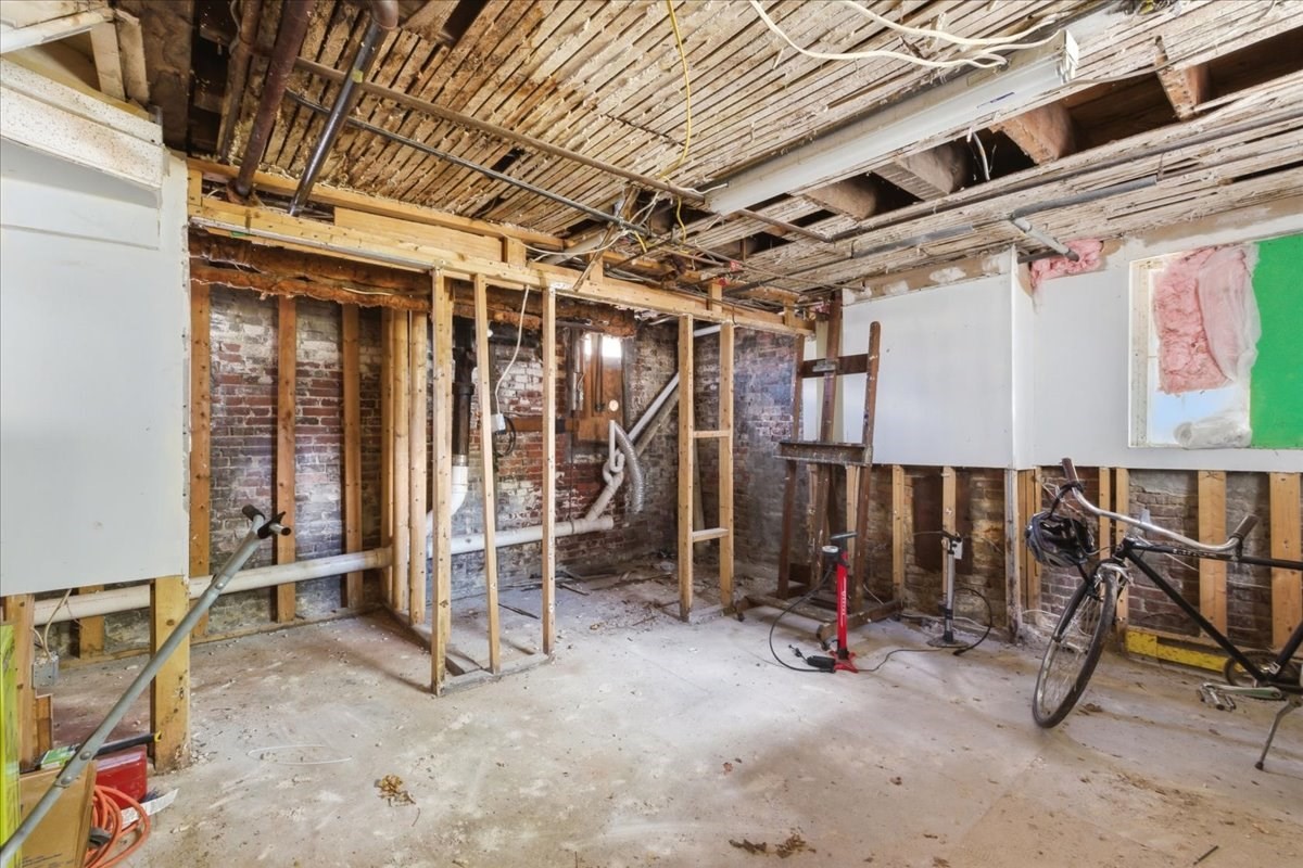 14 Mayfair St, Roxbury, Boston, MA 02119 - Image 33