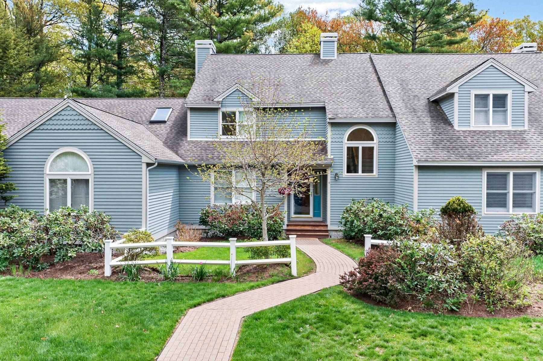 4 Deer Grass Ln Unit 4, Acton, MA 01720
