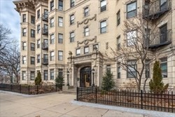 1111 Boylston, Apt 1B