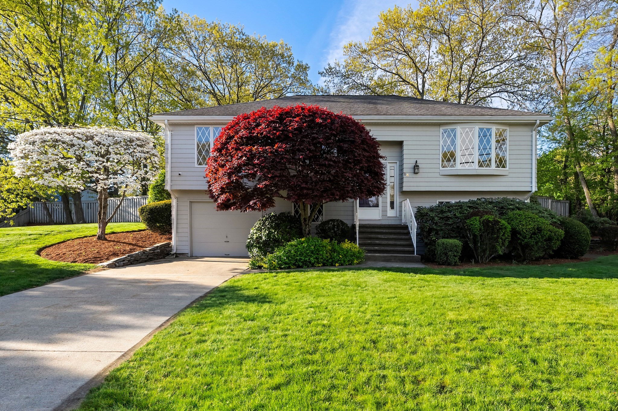 14 Eugene Rd, Burlington, MA 01803