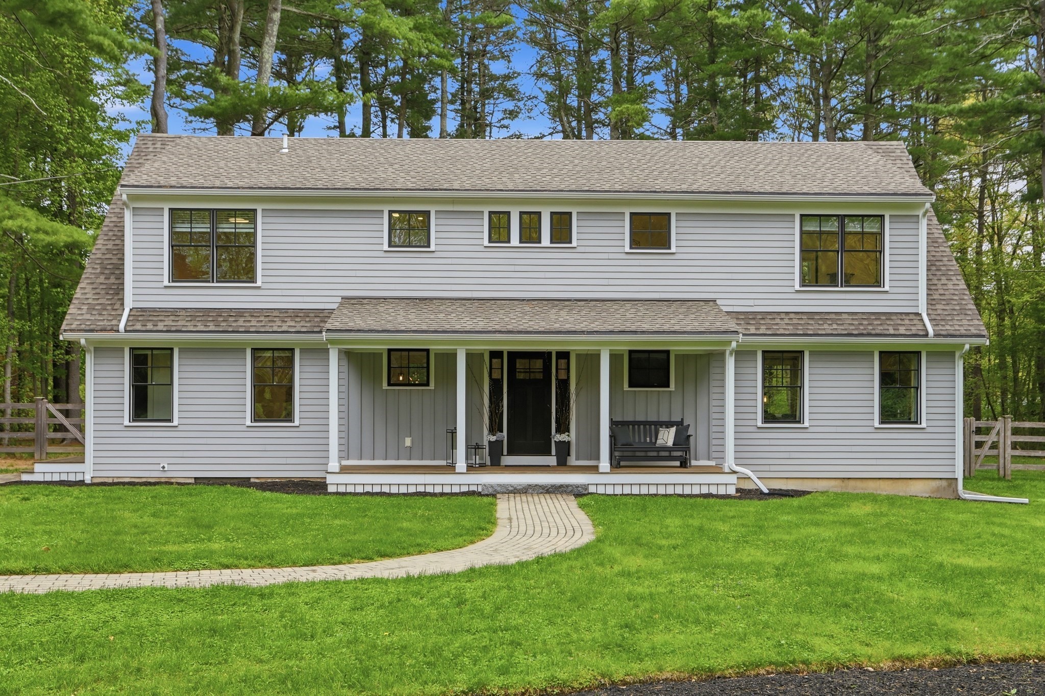 136 Holden Wood Rd, Concord, MA 01742