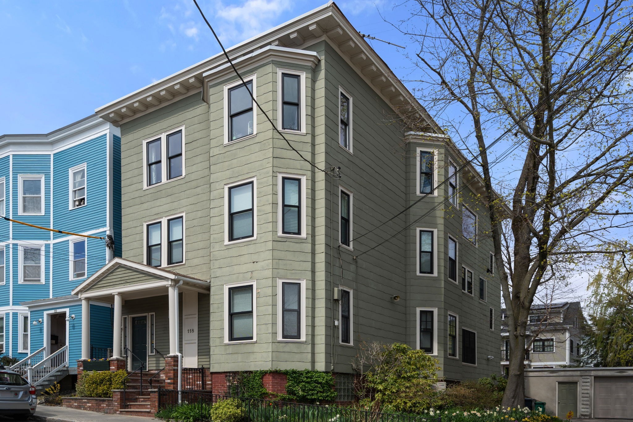 118 Kinnaird St Unit 2, Cambridge, MA 02139