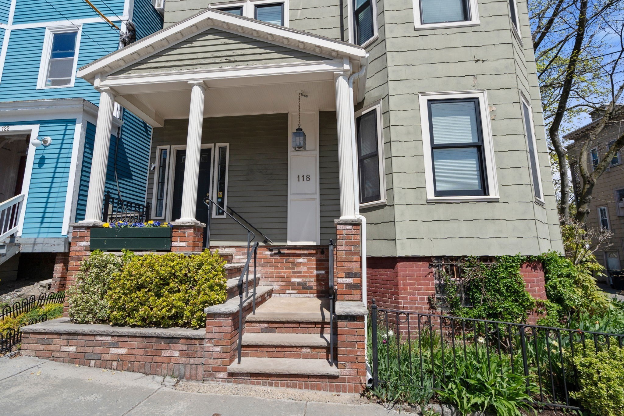 118 Kinnaird St Unit 2, Cambridge, MA 02139 - Image 2