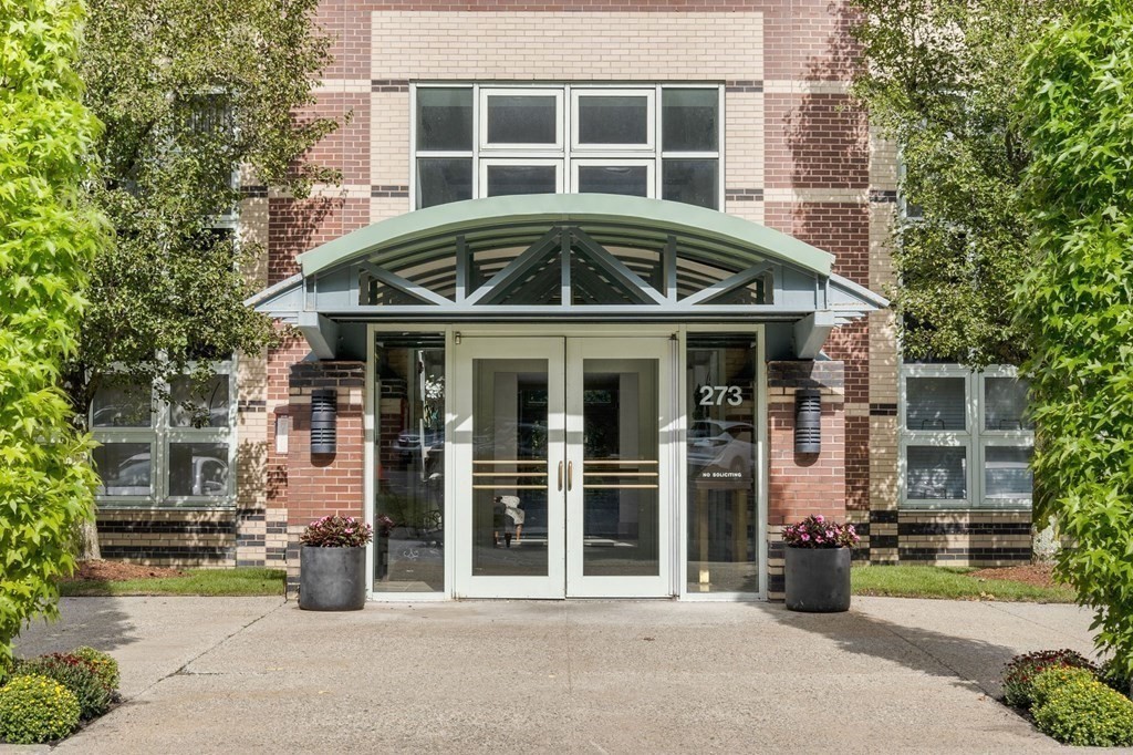 273 Cambridge Road Unit 508, Woburn, MA 01801