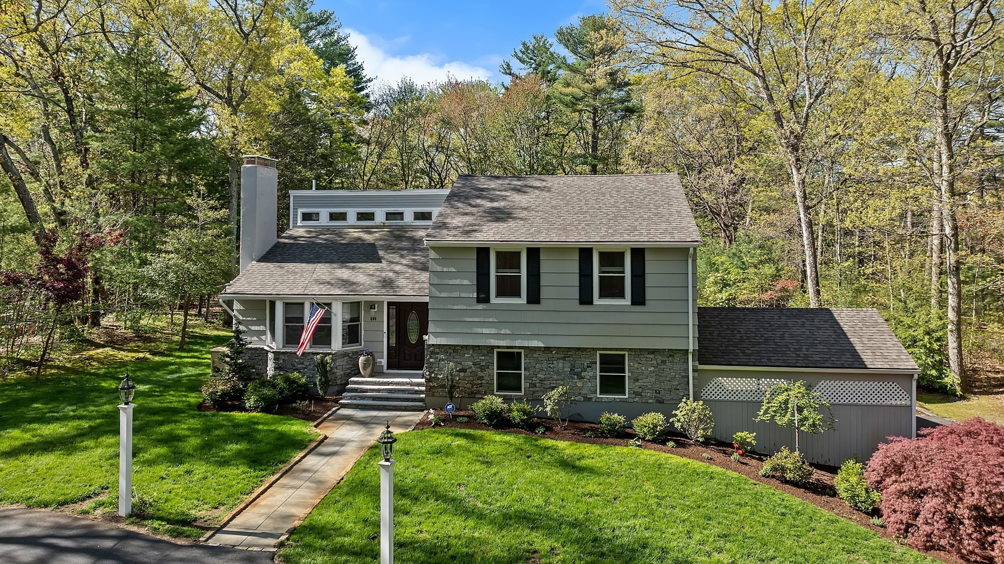 604 Dover Rd, Westwood, MA 02090