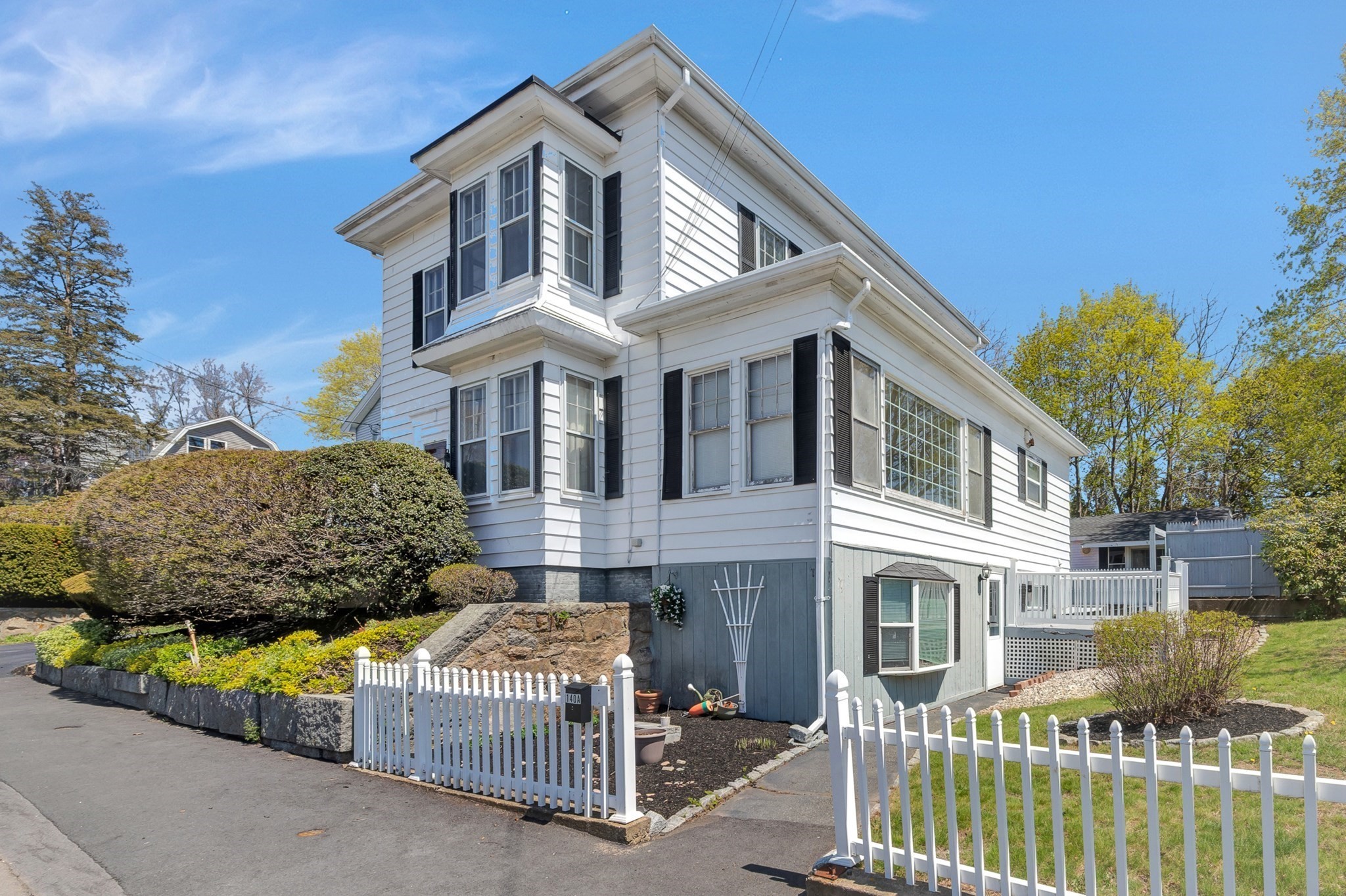 140 Mt Pleasant Avenue, Gloucester, MA 01930