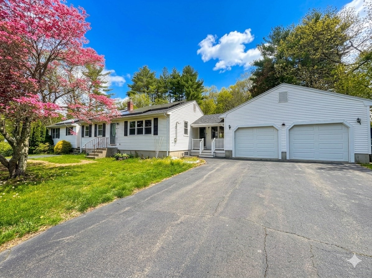 376 East St, Bridgewater, MA 02324