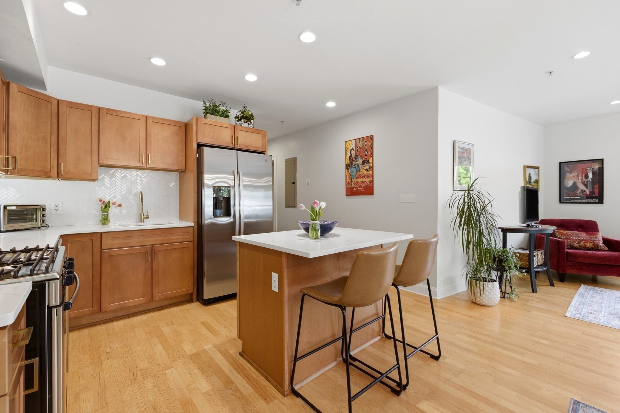 135 Willow Ave Unit 4, Somerville, MA 02144