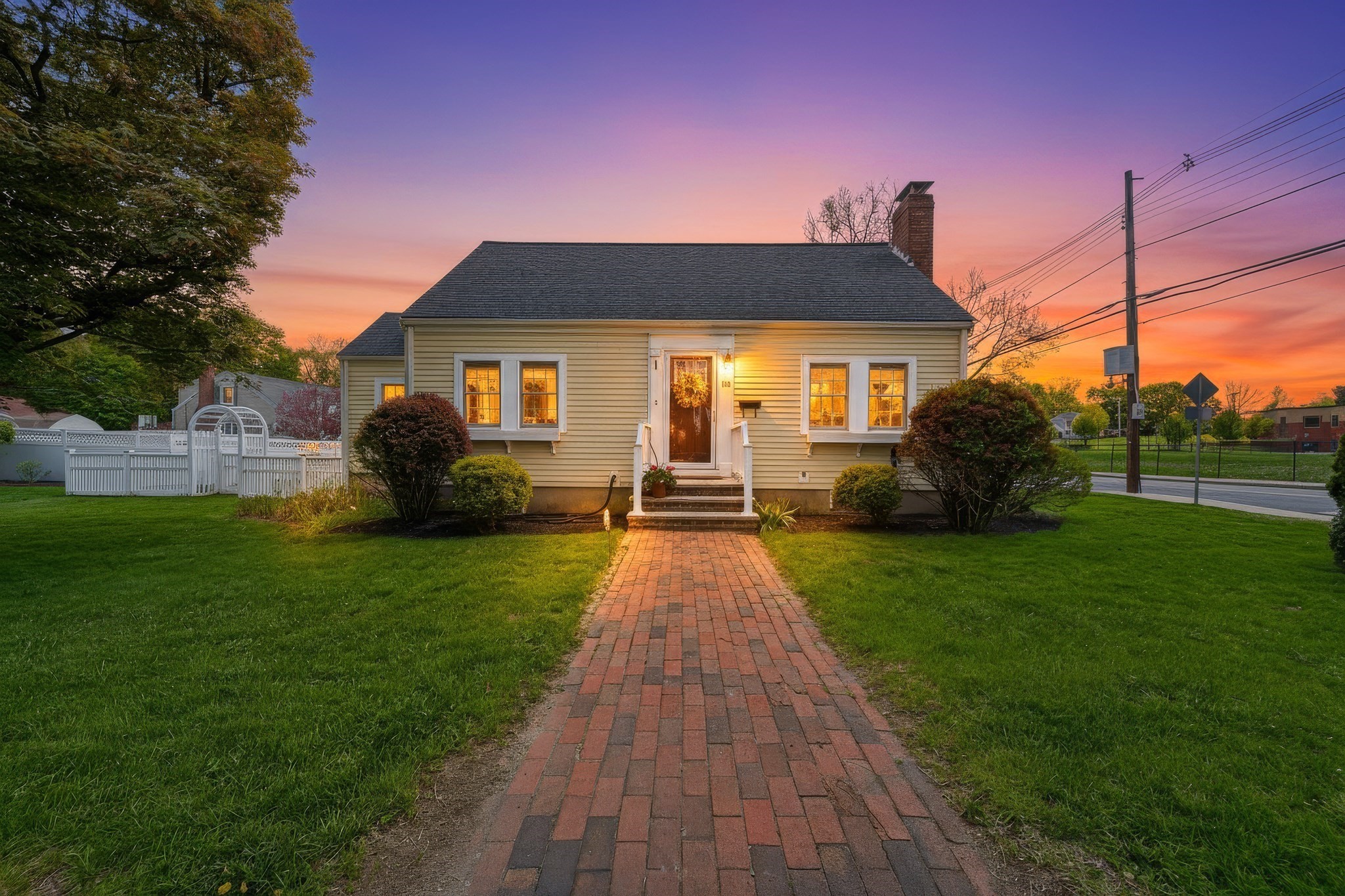 28 Myopia Rd, Stoneham, MA 02180