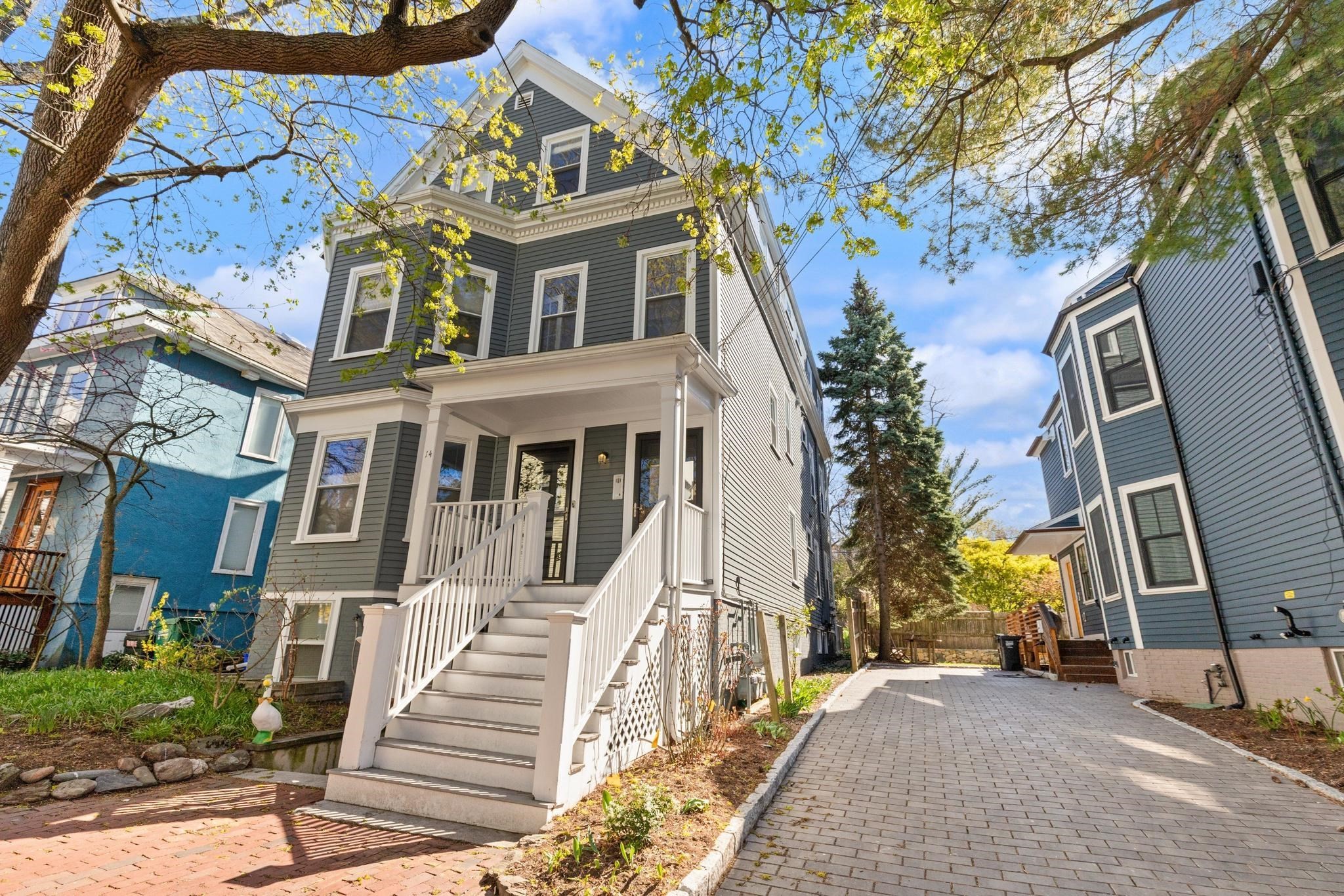 14 Ellsworth Park Unit 2, Cambridge, MA 02138