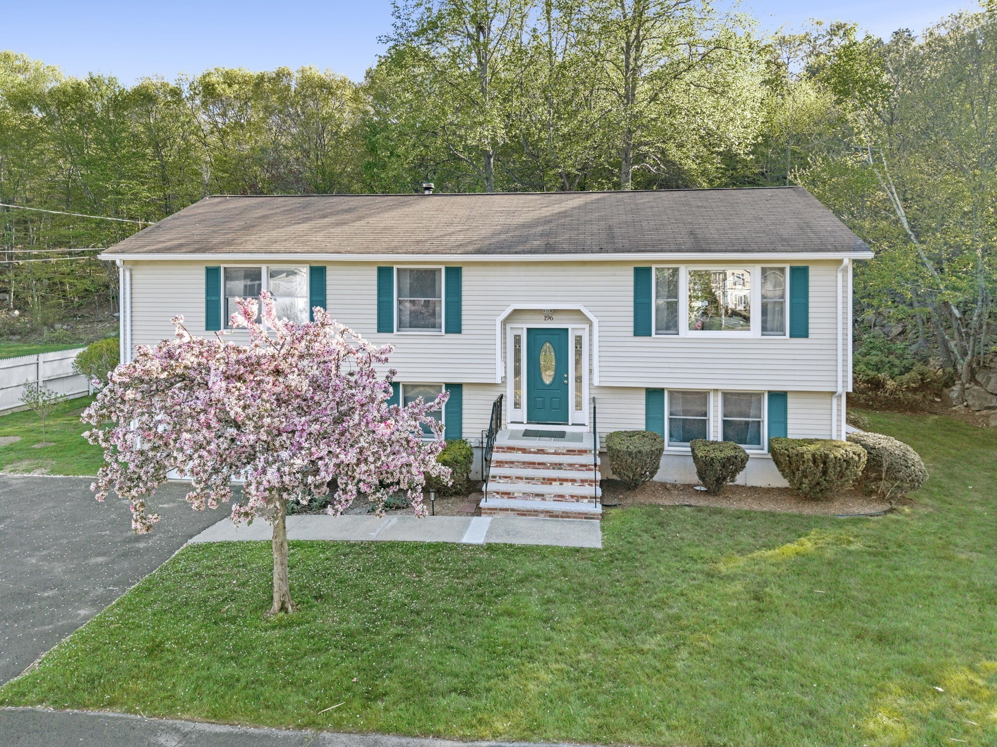 196 Bartholomew Street, Peabody, MA 01960