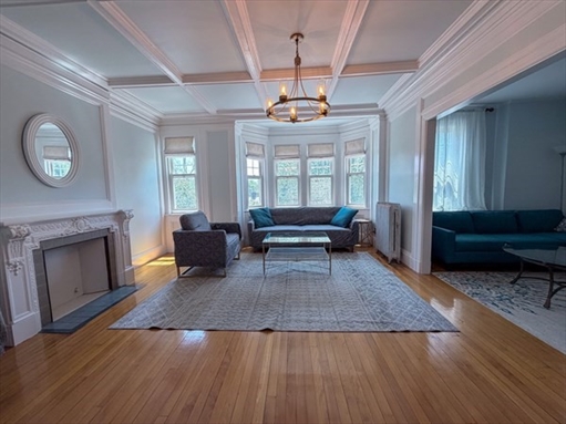 569 Franklin St, Apt 6