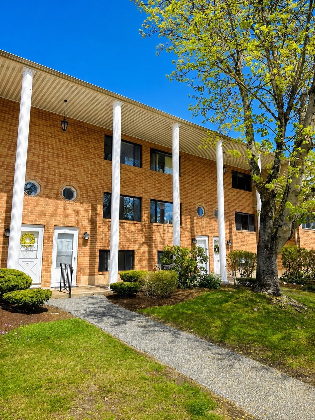 200 Farrwood Dr Unit 200, Haverhill, MA 01835