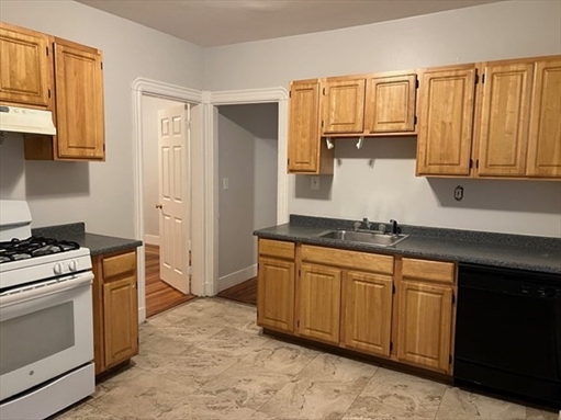 3 Carson St., Apt 1