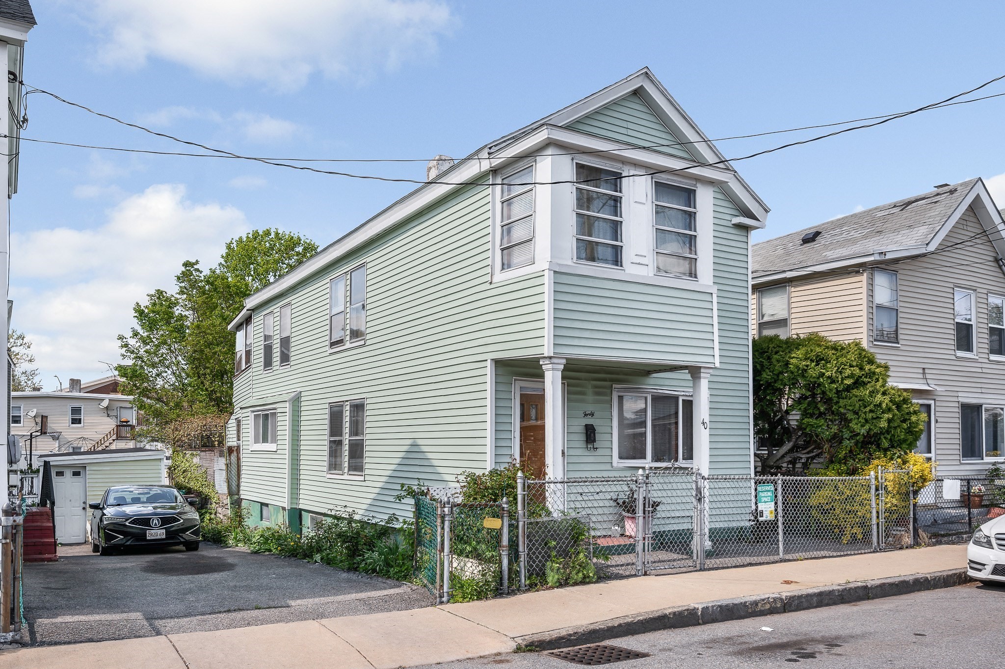 40 North Street, Lowell, MA 01852