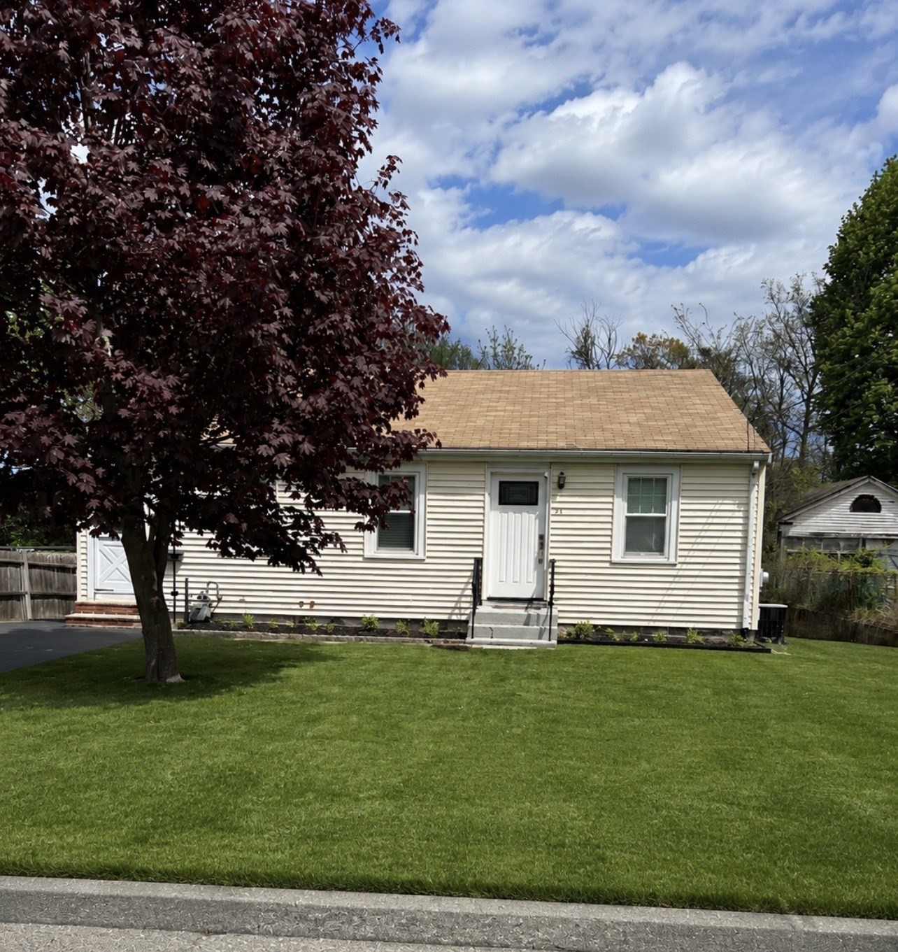 24 Warren Ave, Stoughton, MA 02072