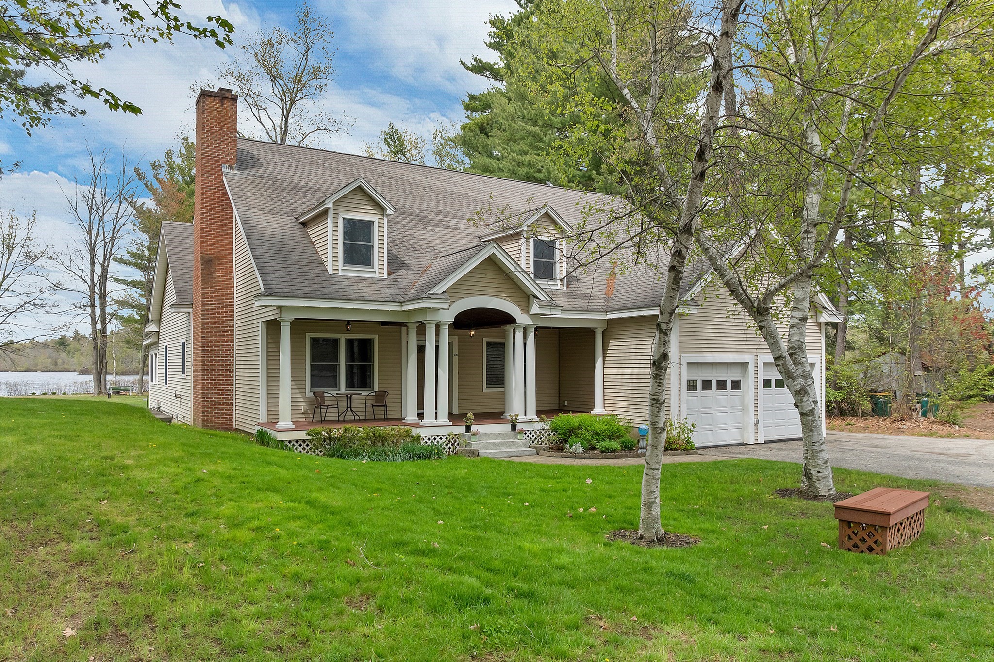 40 Coopers Grove Rd, Kingston, NH 03848