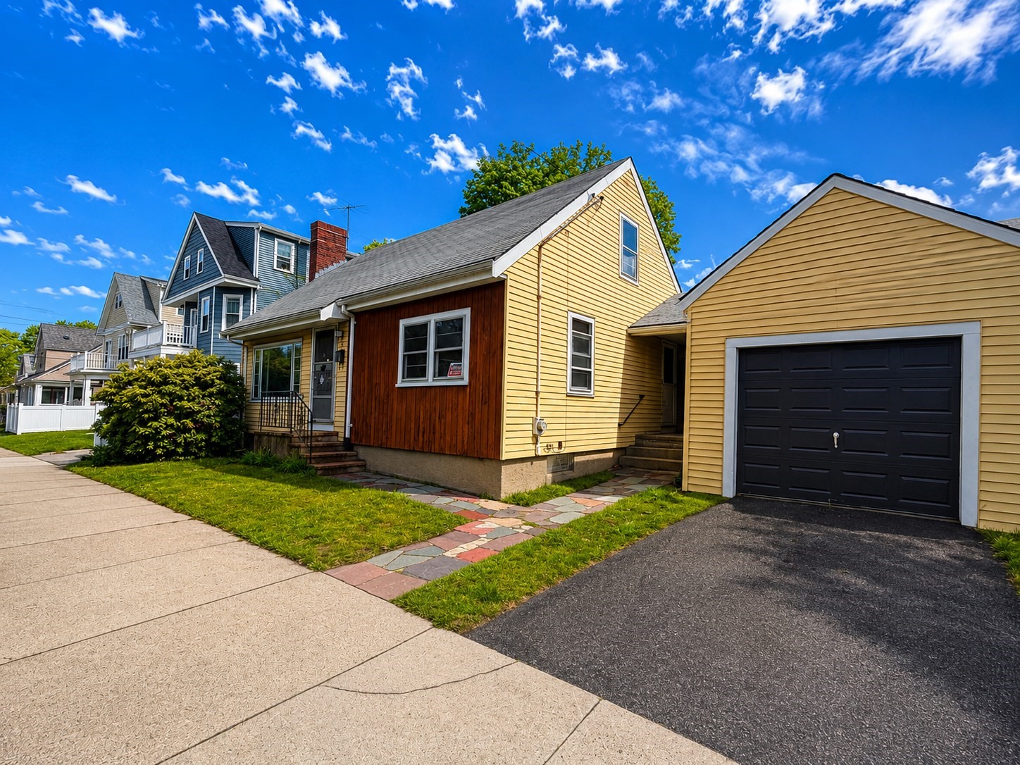 7 Lorette St, West Roxbury, Boston, MA 02132