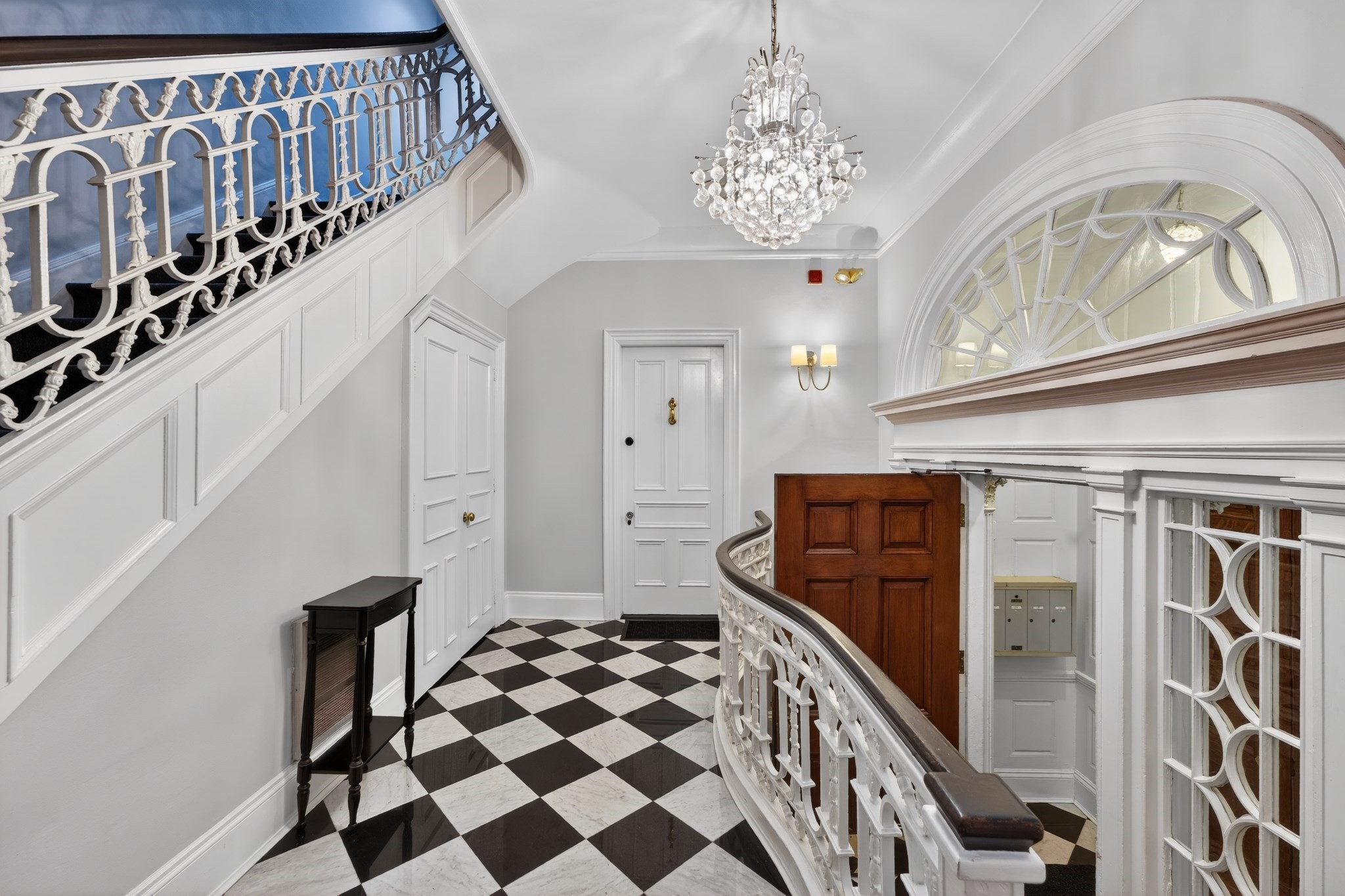 12 Hereford St. Unit 2, Back Bay, Boston, MA 02115