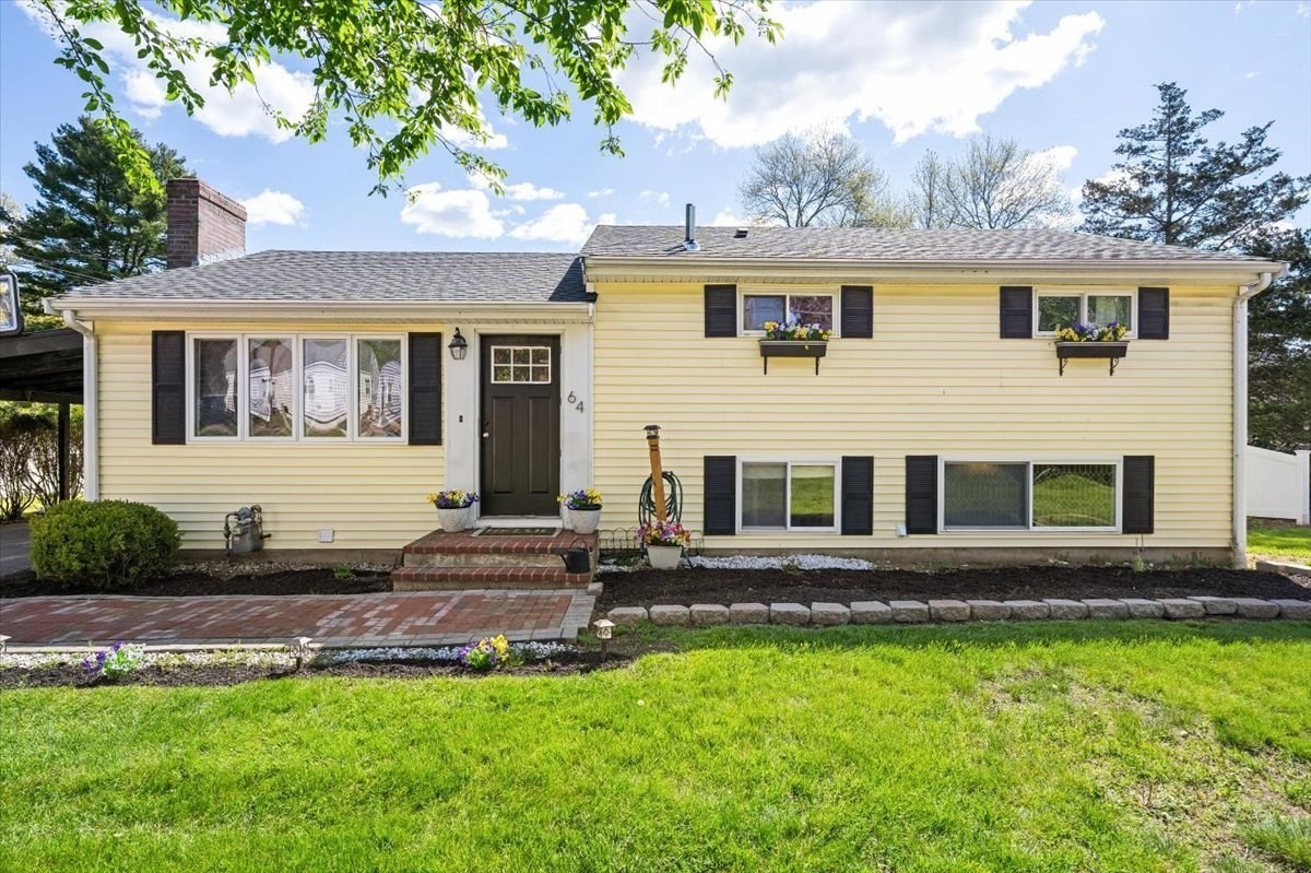 64 Holliston St., Medway, MA 02053