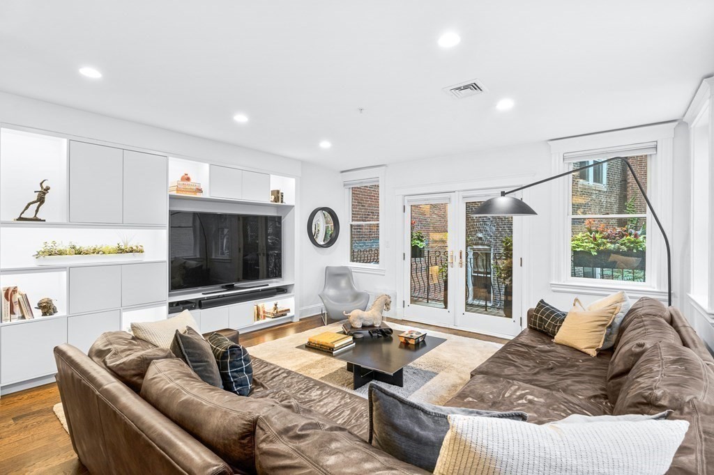 290 North St Unit 2, North End, Boston, MA 02113
