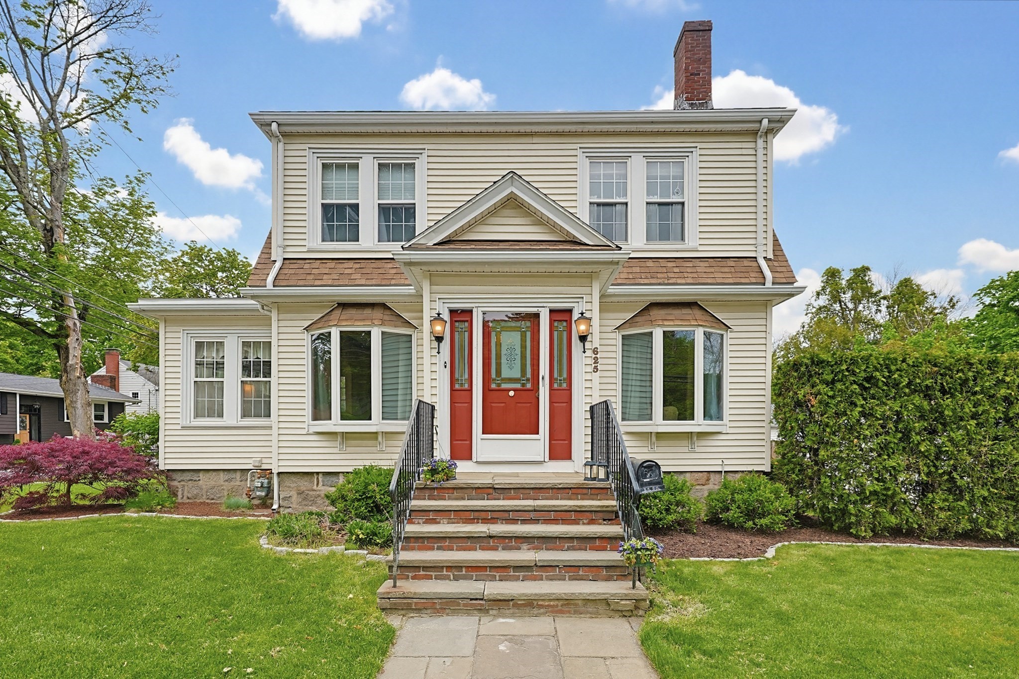 625 Canton Ave, Milton, MA 02186