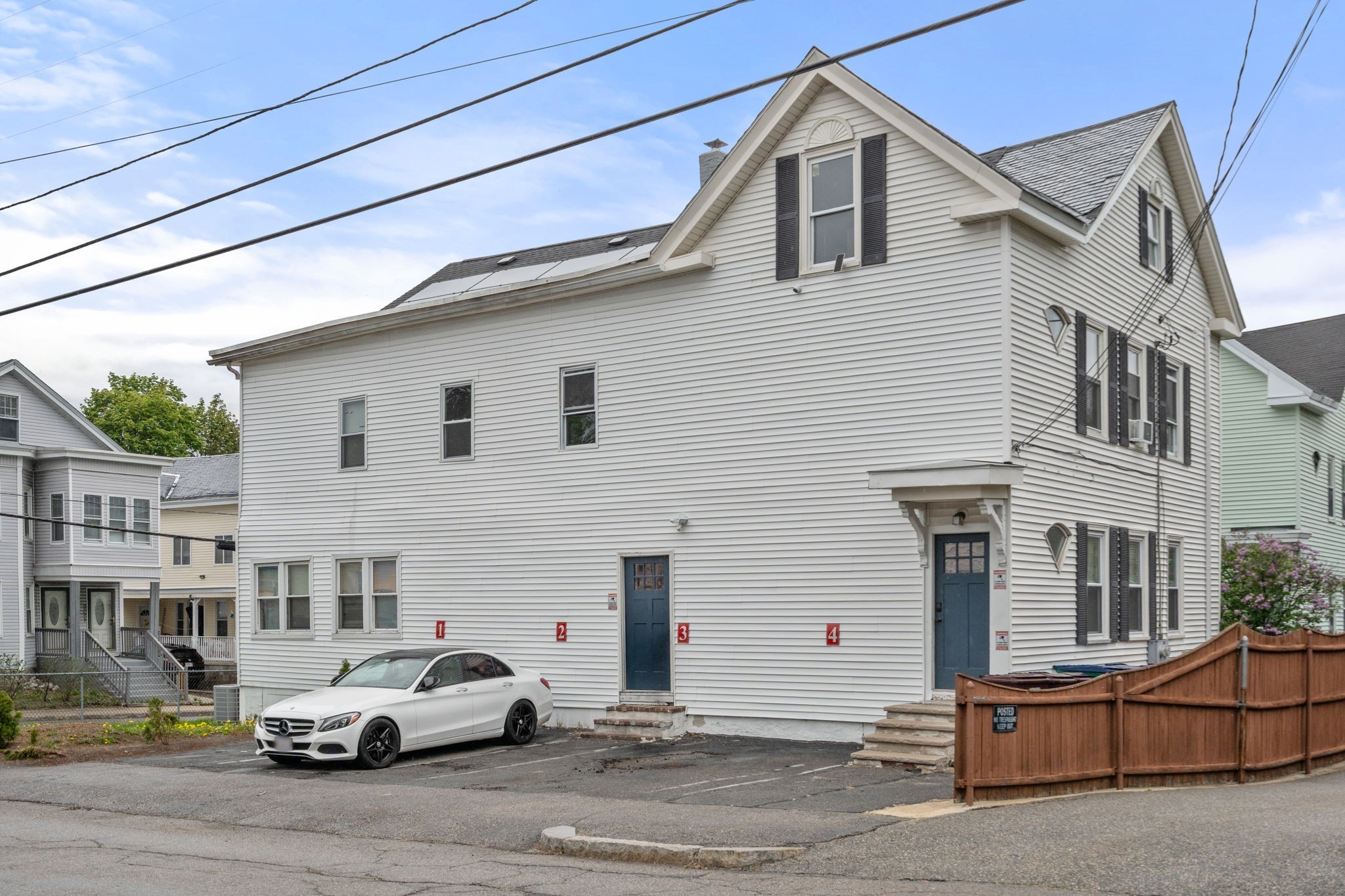 252 Shaw St, Lowell, MA 01851