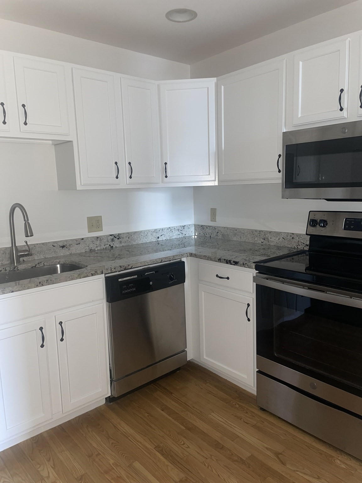 170 Oxford St Unit 504, Lynn, MA 01901