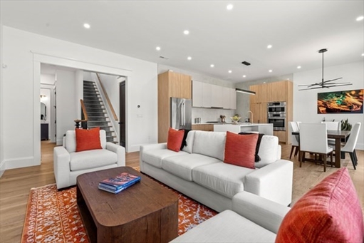 165 River St, Apt 2