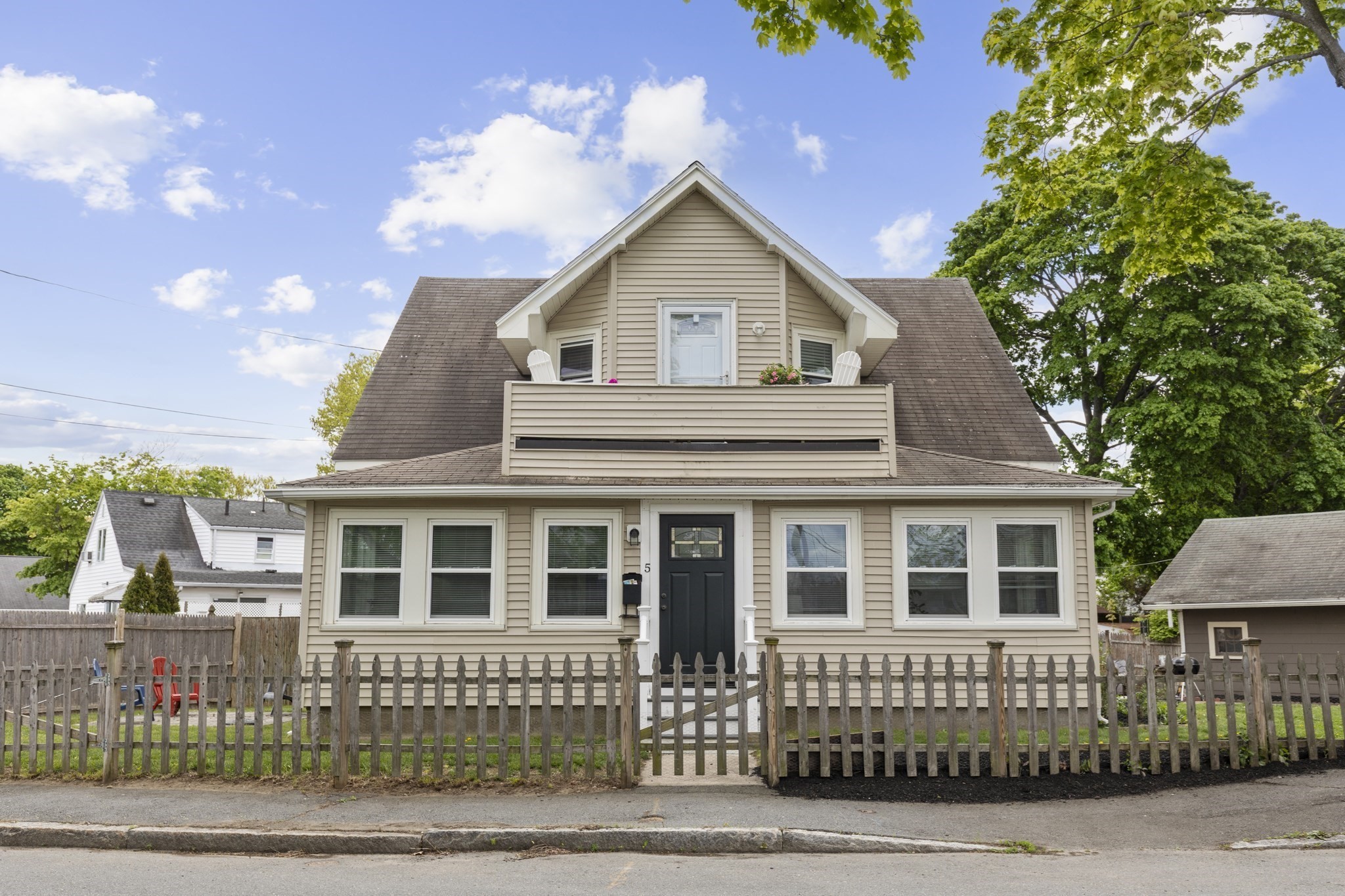 5 Northfield Ave, Quincy, MA 02169