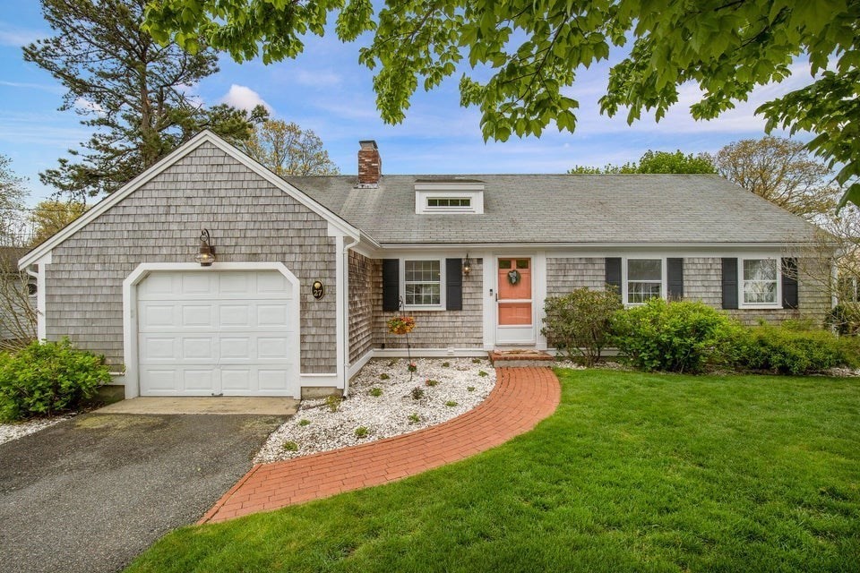 27 Porter Ln, Dennis, MA 02670