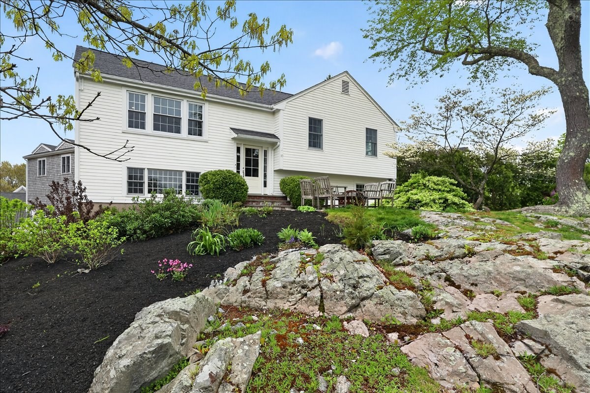10 Ocean View Dr., Hingham, MA 02043