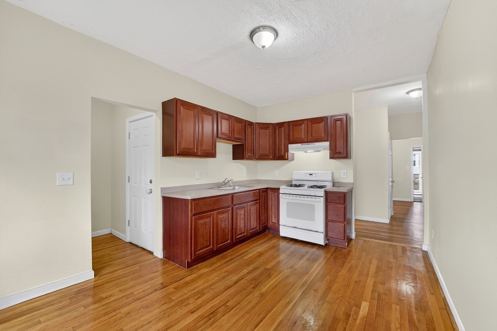 21 Hosmer St, Mattapan, Boston, MA 02126 - Image 15