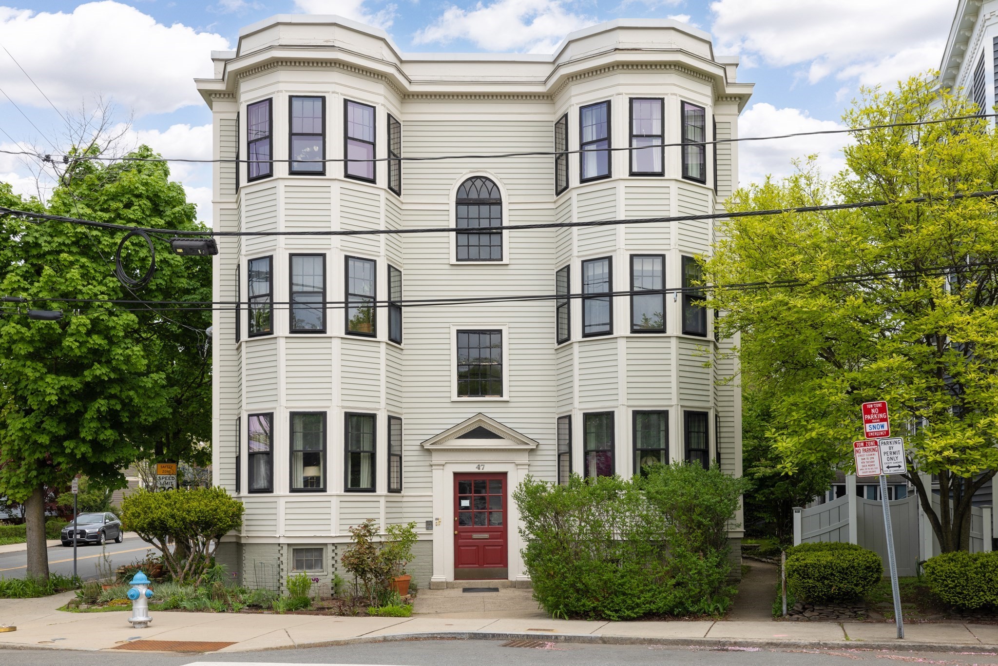 47 Vassal Lane Unit 3, Cambridge, MA 02138