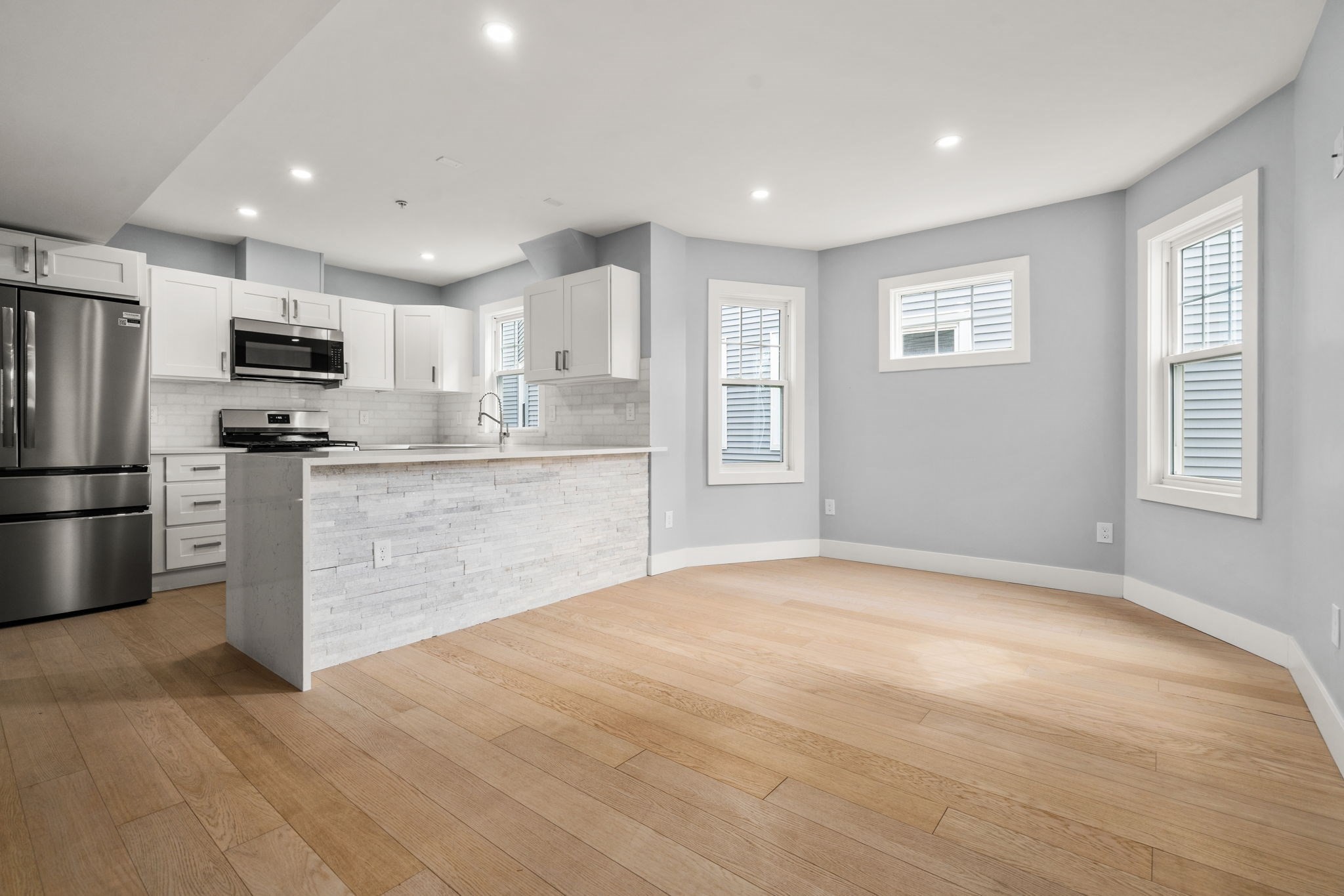 679 Columbia Road Unit 4, Dorchester, Boston, MA 02125