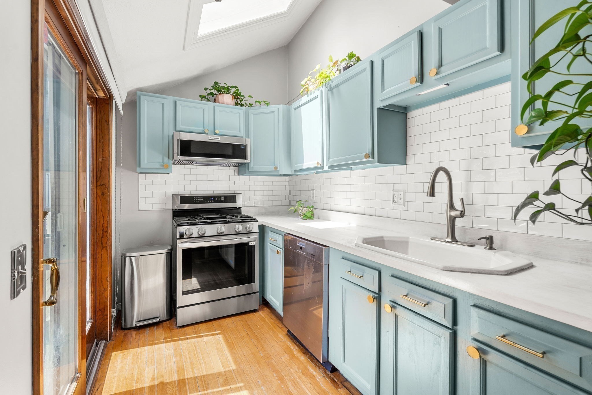 223 Bolton St, South Boston, Boston, MA 02127