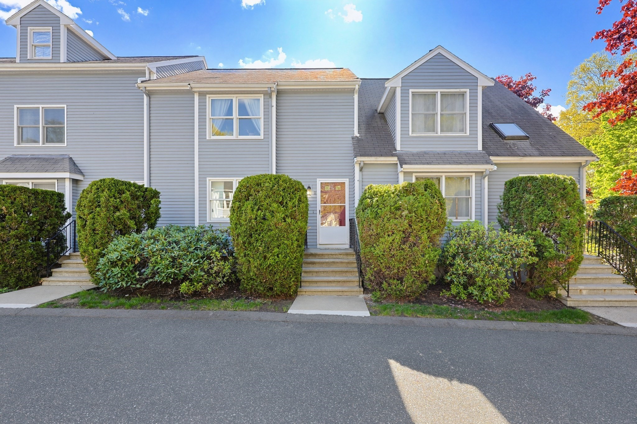 11 Pinecrest Village Unit 11, Hopkinton, MA 01748