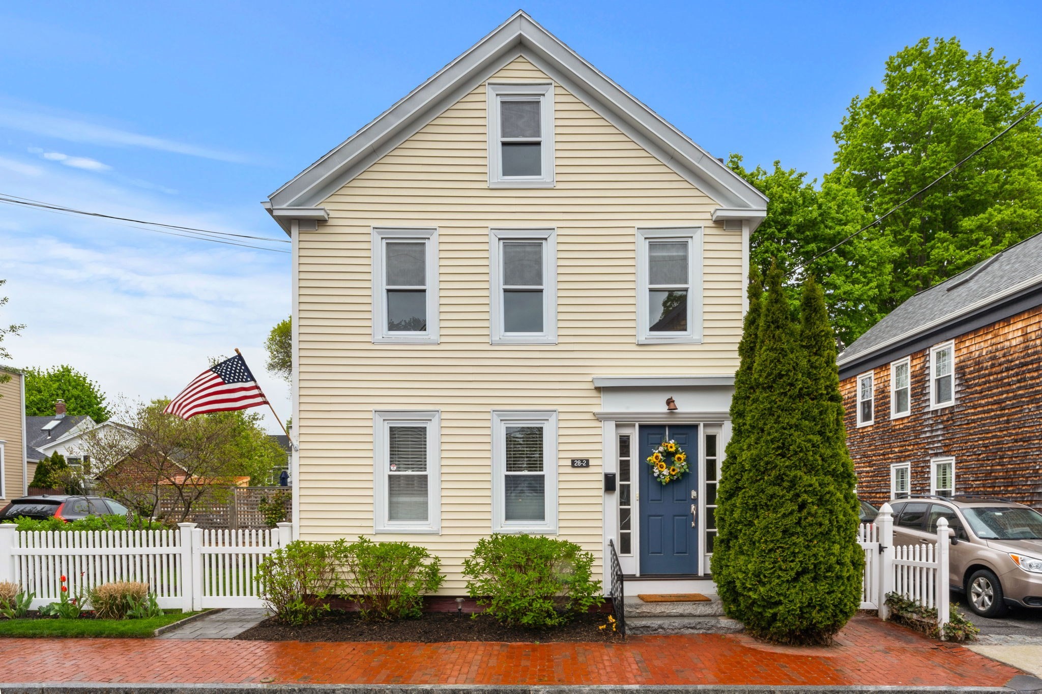 28 Dove St Unit 2, Newburyport, MA 01950