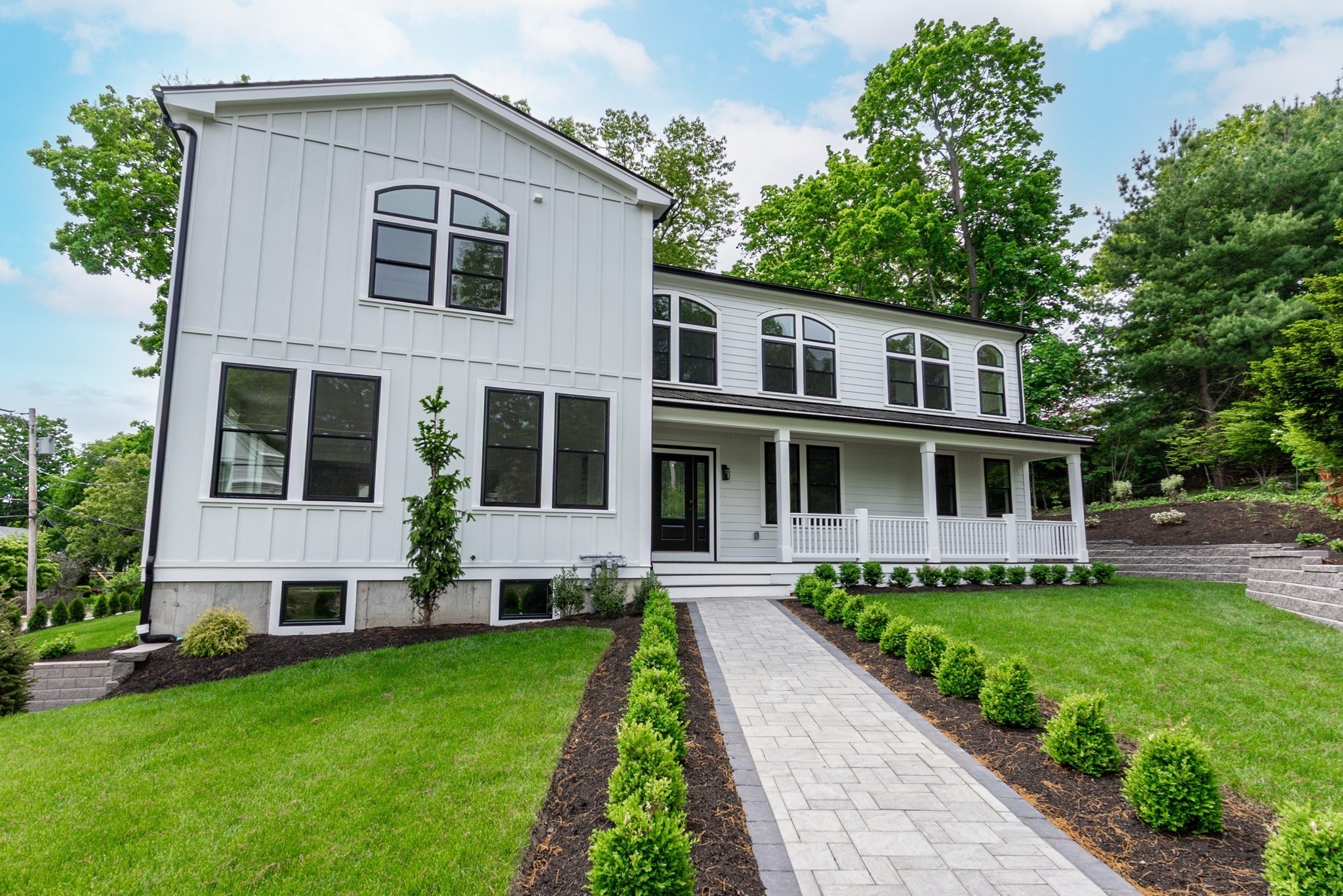 2 Atherton Rd, Winchester, MA 01890