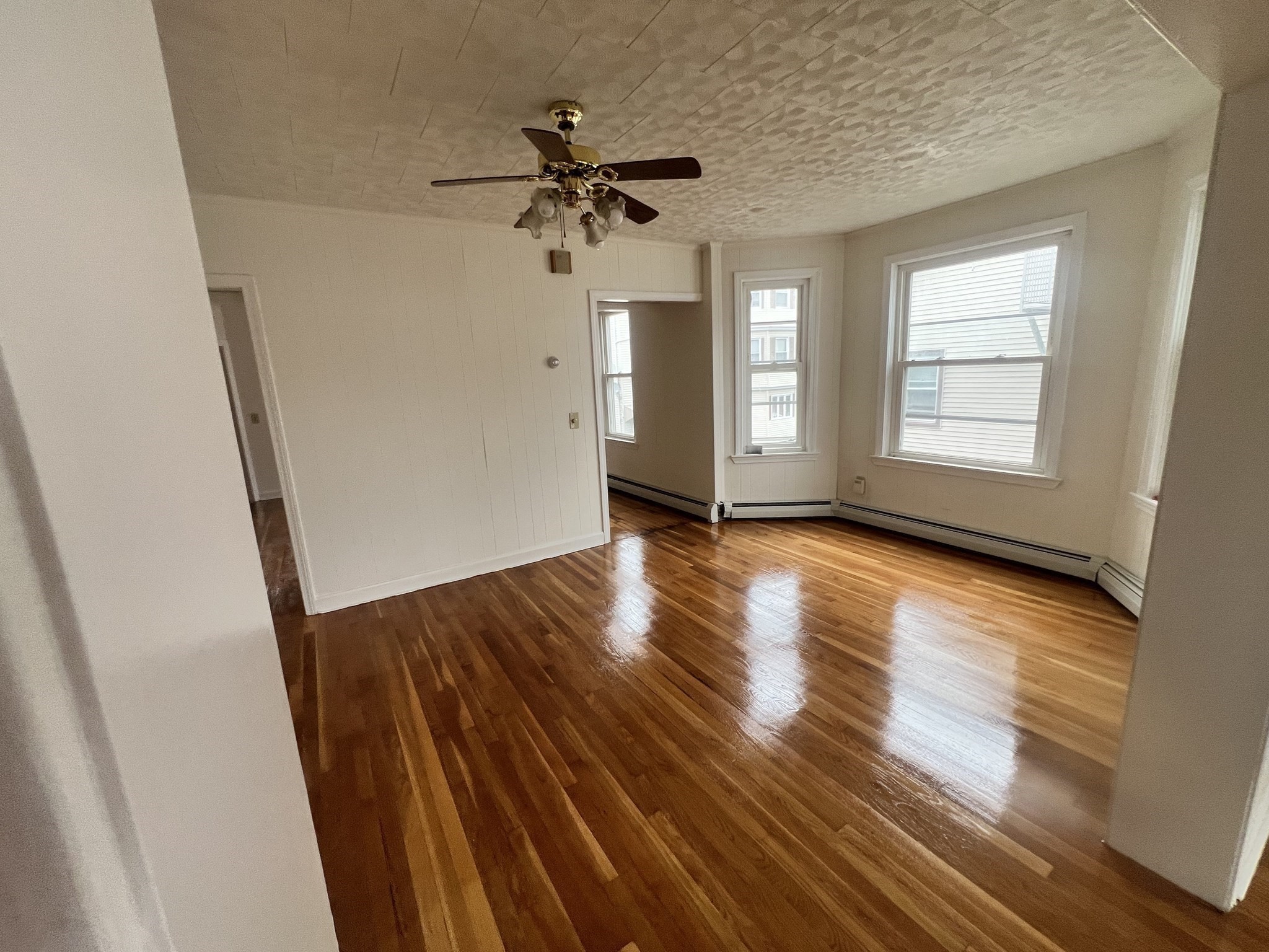 212 Brightman St, Fall River, MA 02720 - Image 4