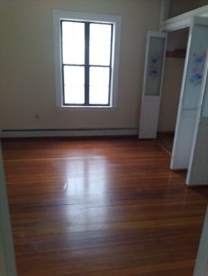 10 Norton St, Apt 3