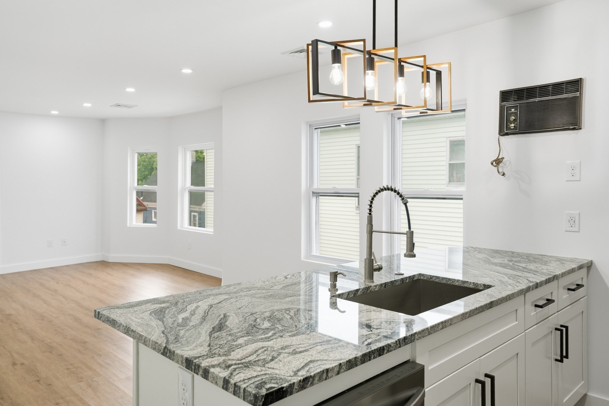 94 Francis St, Everett, MA 02149 - Image 33