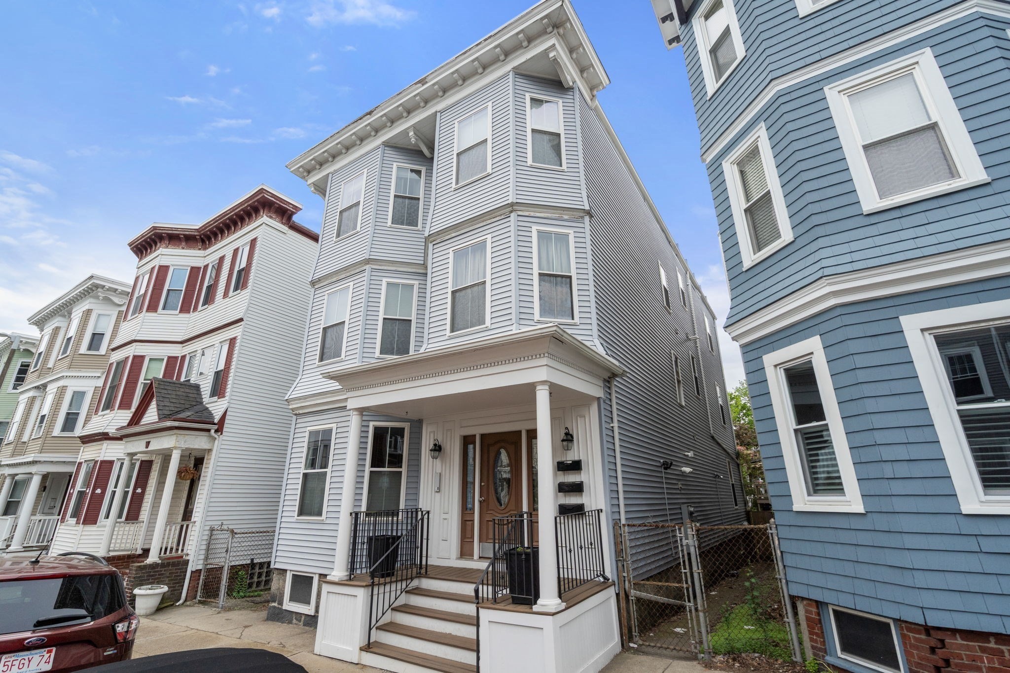 215 L Street Unit 1, South Boston, Boston, MA 02127