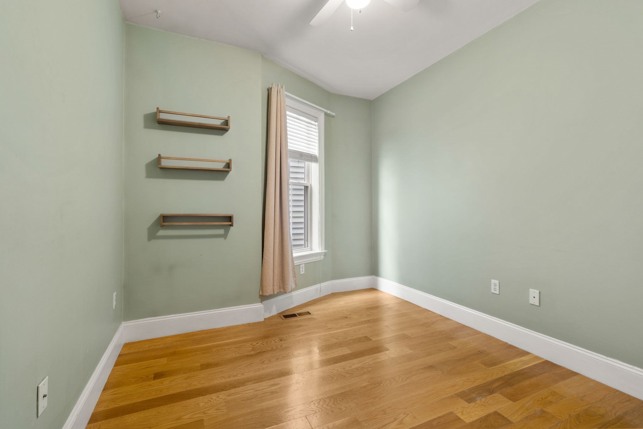 215 L Street Unit 1, South Boston, Boston, MA 02127 - Image 17