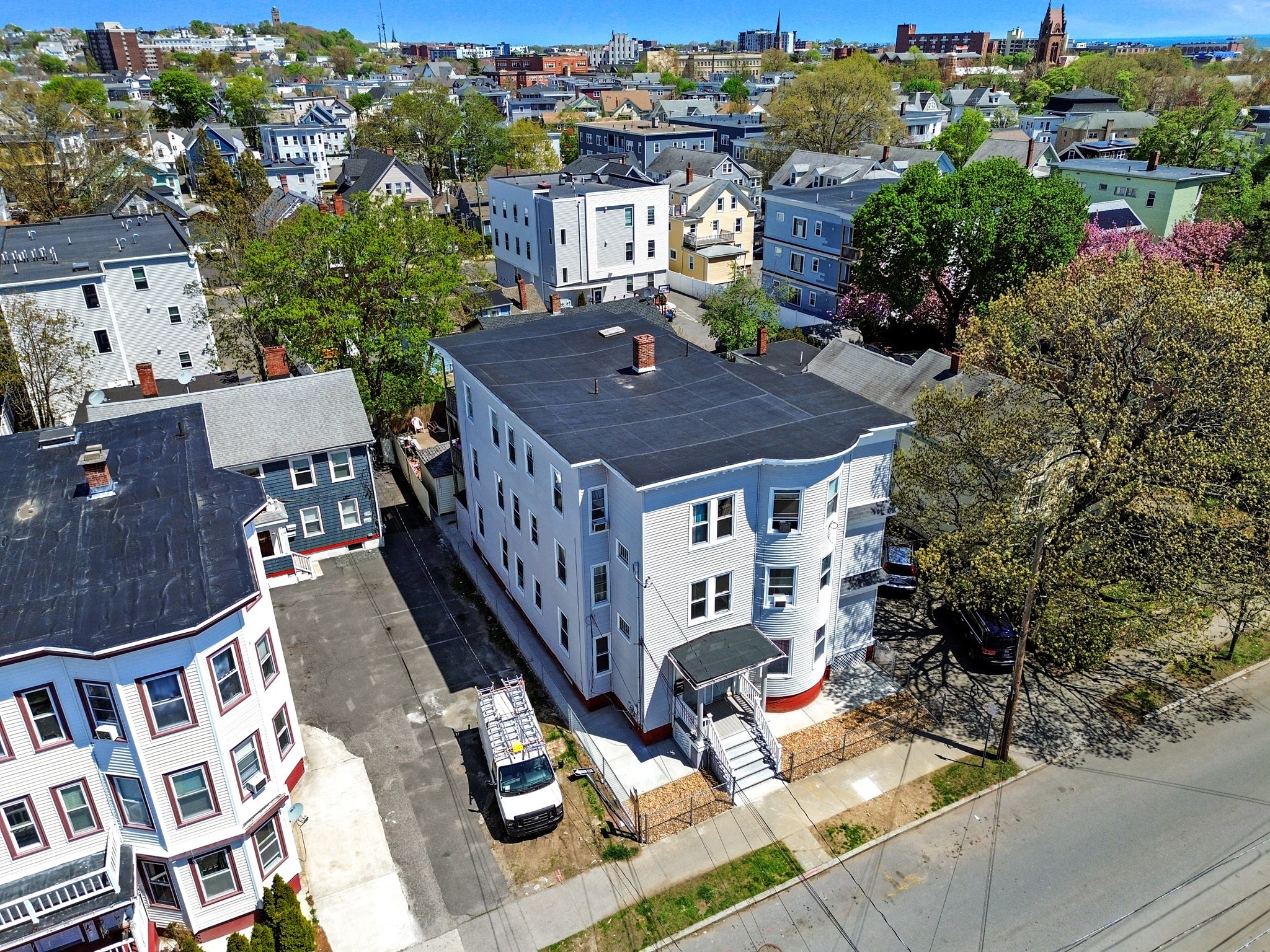 35 Park St, Lynn, MA 01905